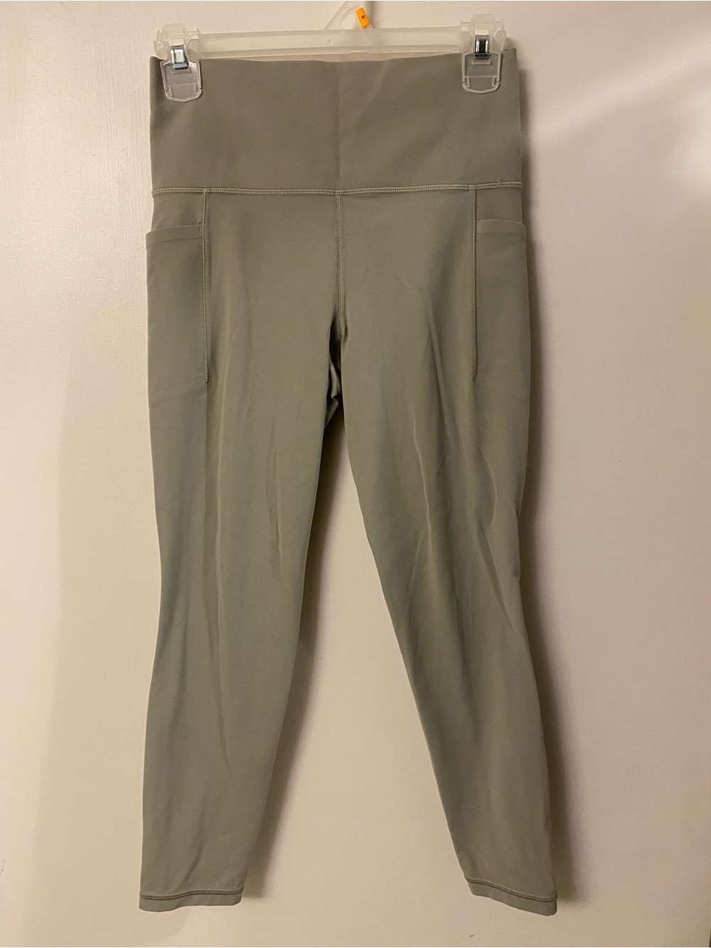 Athleta Salutation Leggings 7/8 Tight Green Small